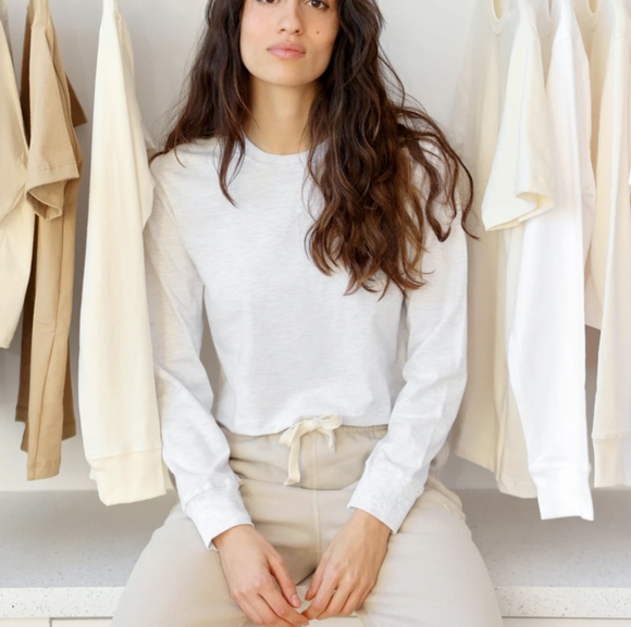 Province of Canada Monday Long Sleeve Crop S Cloud NWOT - Picture 2 of 5